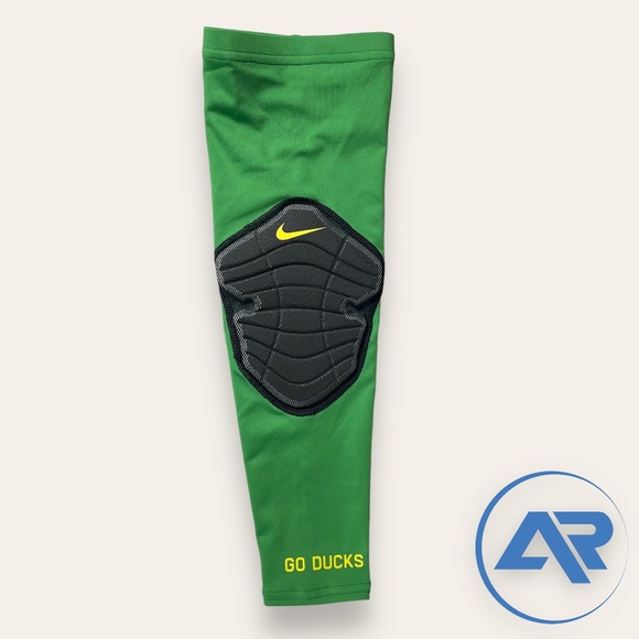 Nike Oregon Ducks PE Pro Hyperstrong Padded Arm Sleeve GO DUCKS Green Size L/XL